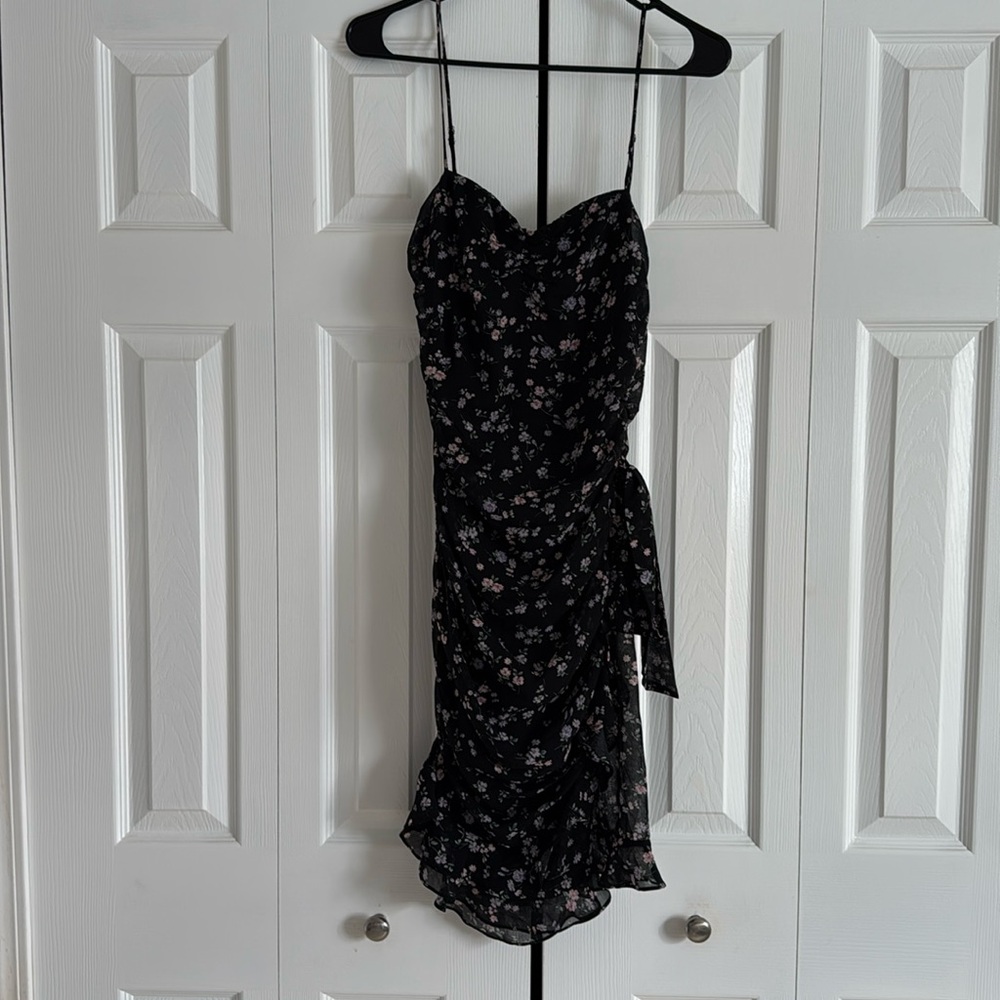 VICI Black Ruffle Floral Mini Dress Small
